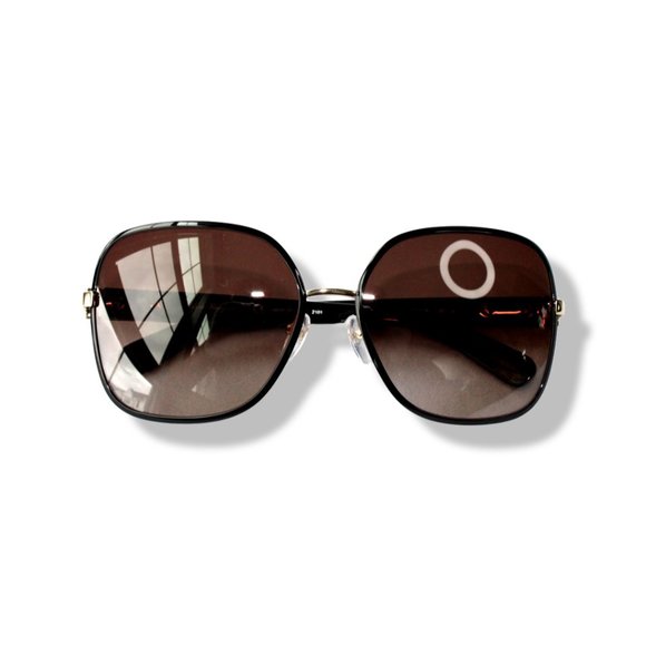 ? Salvatore Ferragamo Women\'s Fashion Sunglasses